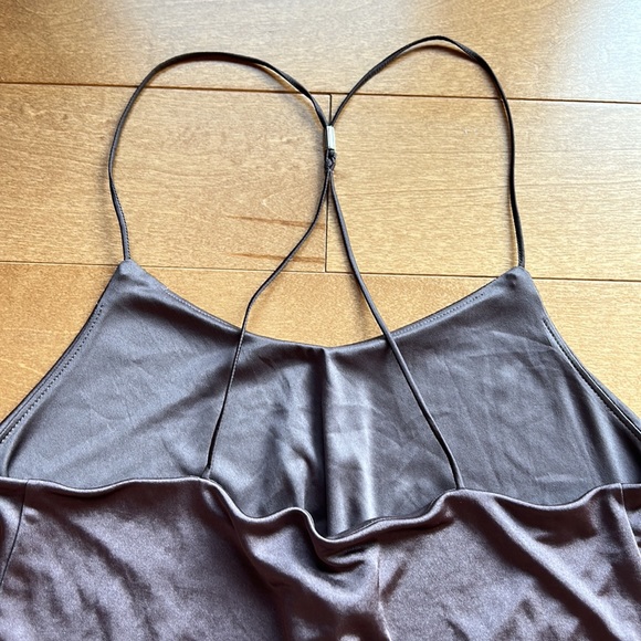 Express Strappy Tank - Picture 4 of 4